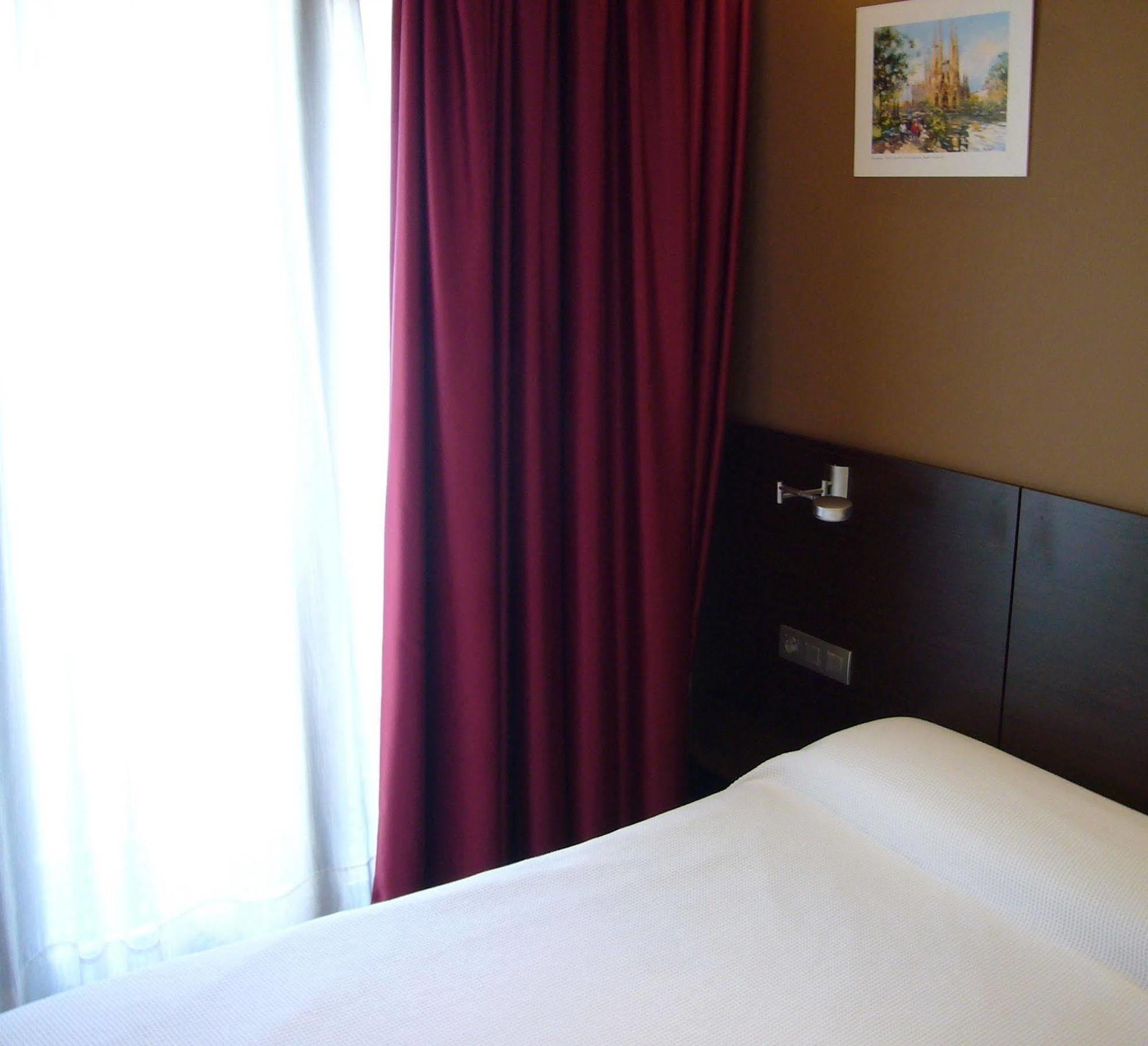 Numa Brio Aparthotel