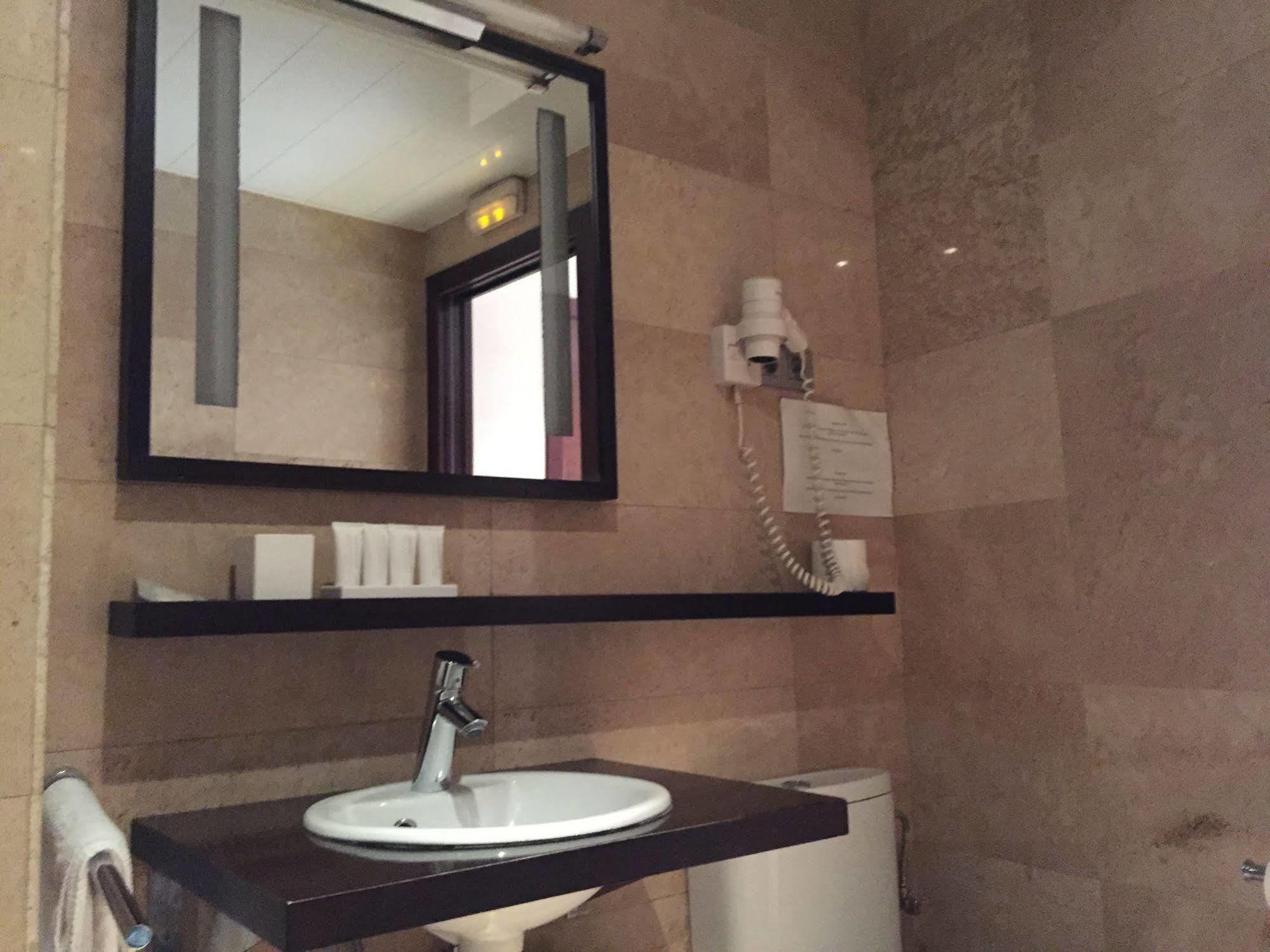 Numa Brio Aparthotel Barcelona